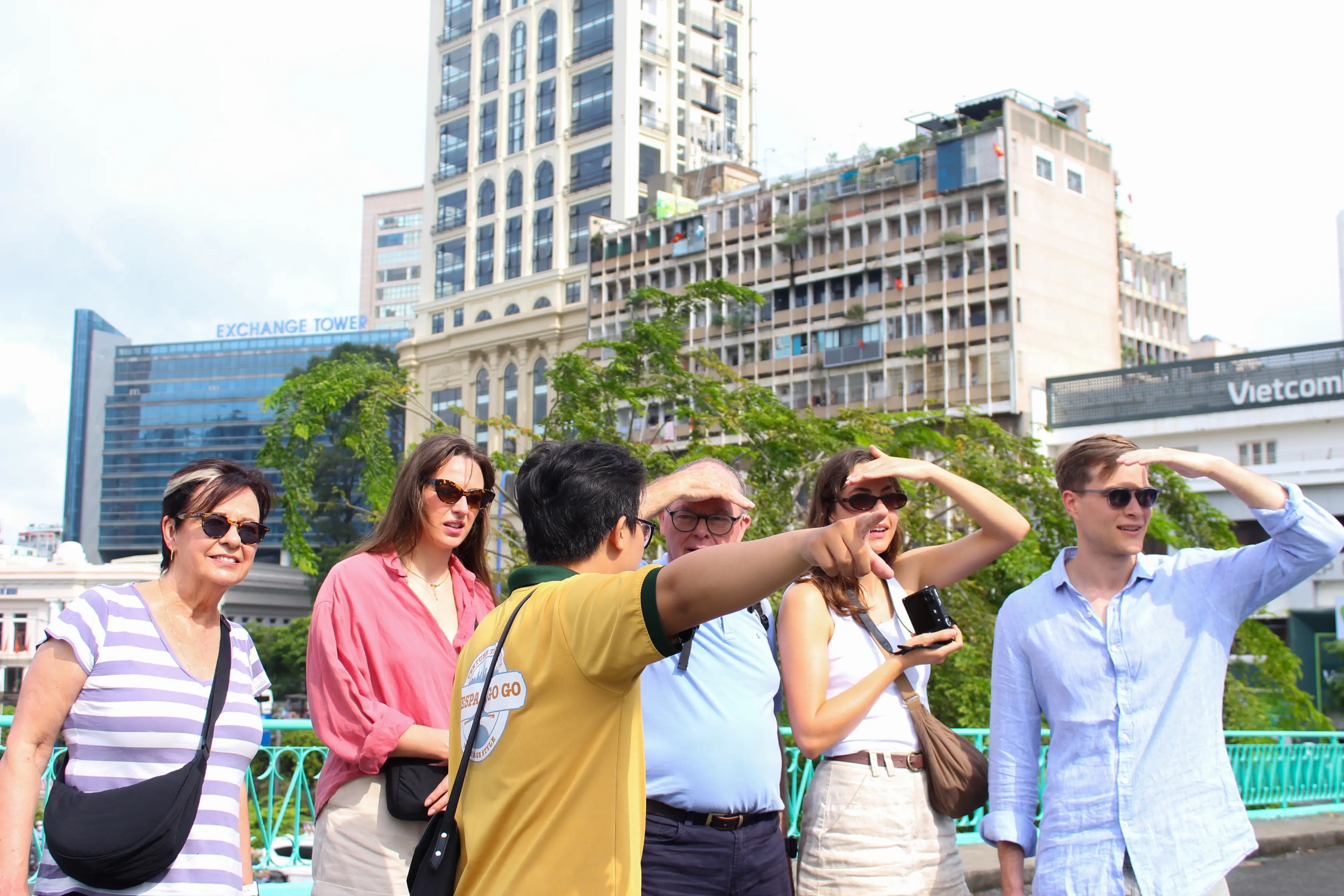 see-saigon-vespa-tour